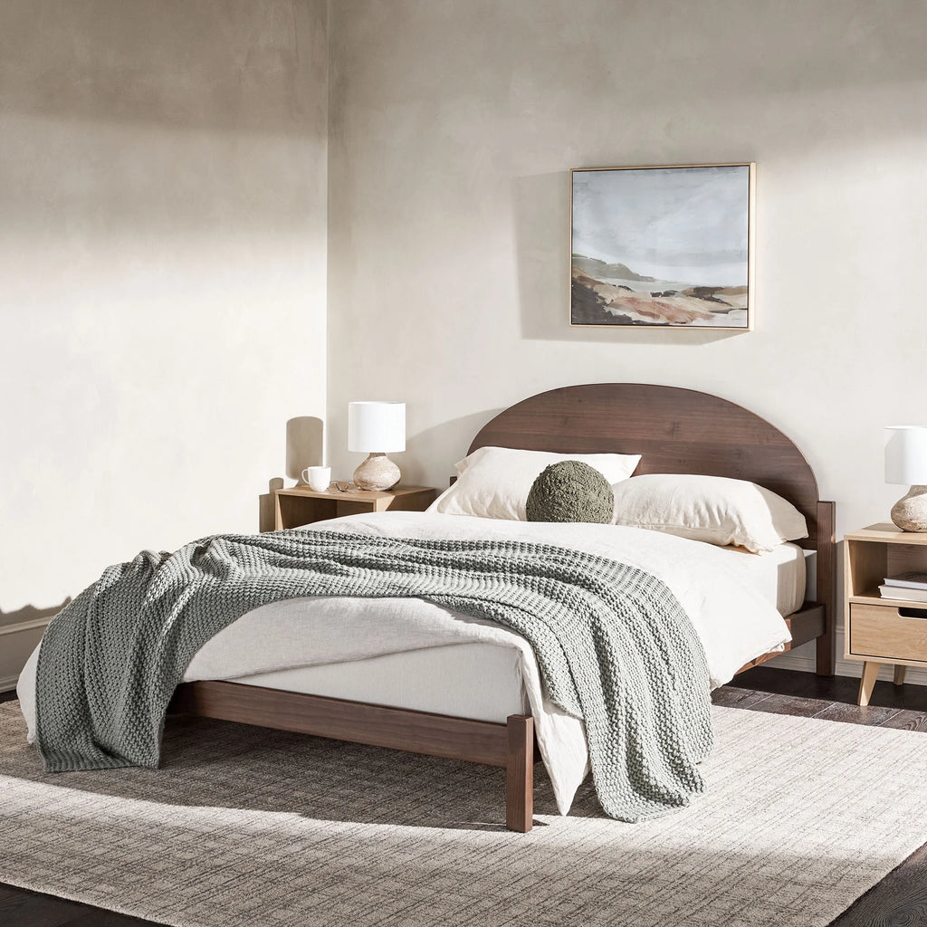 Solid Wood Queen Bed M700