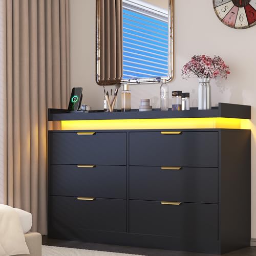 White 4 Drawer Wood Dresser Q9046