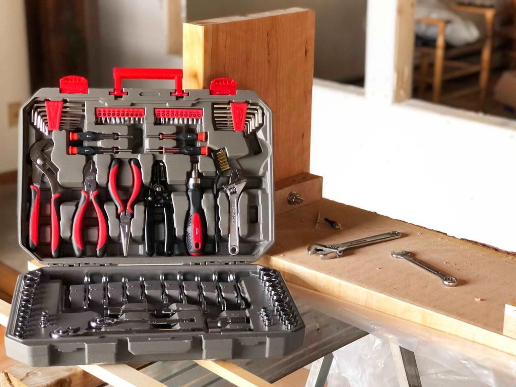 95 Piece Mechanics Tool Set in Metric and SAE G952
