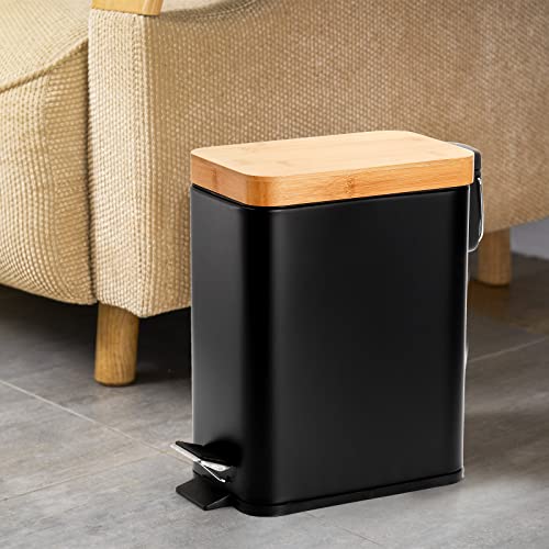 1.3 Gallon Black Step Trash Can with Soft Close Lid Y53391