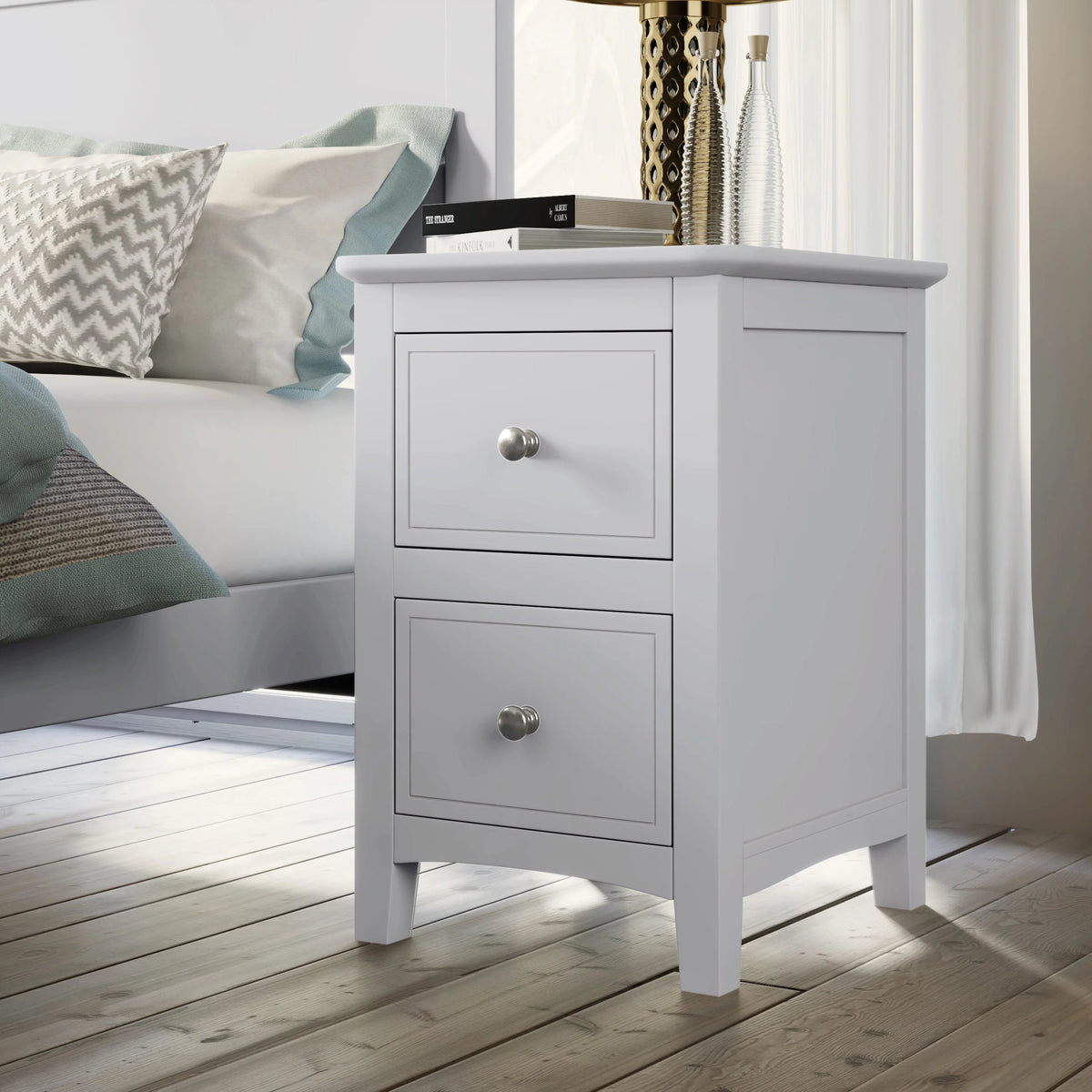 White 2 Drawers Solid Wood Nightstand End Table M637
