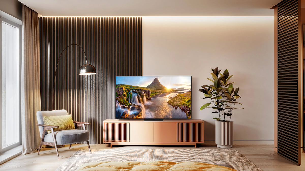 65 Class 8K Smart TV Q77737