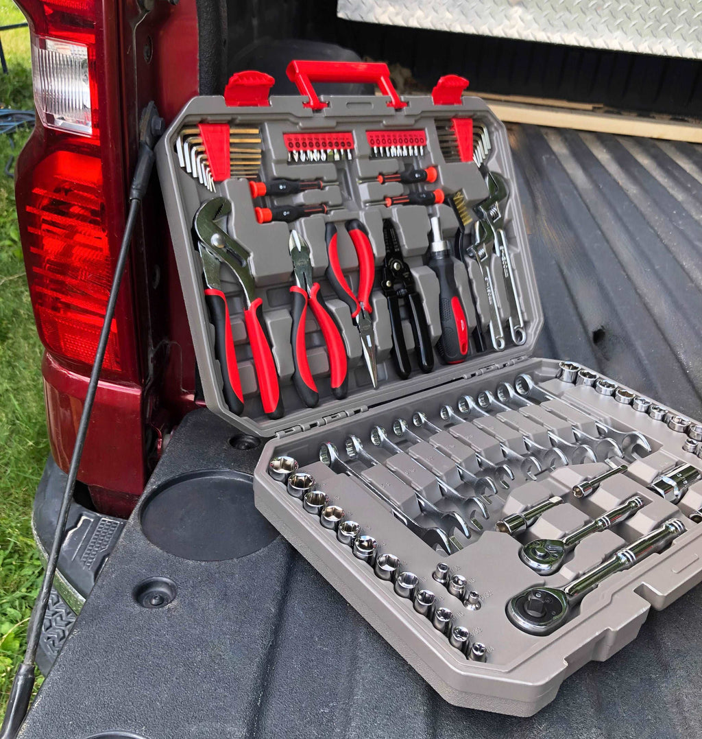 95 Piece Mechanics Tool Set in Metric and SAE G952