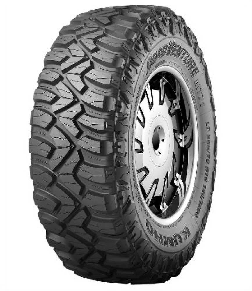 285/70-17 Tire R829954