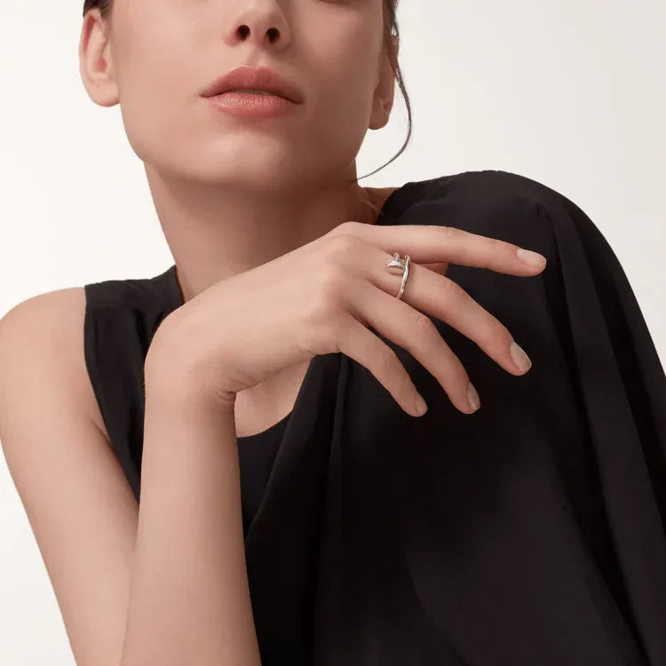 Ring Q9660