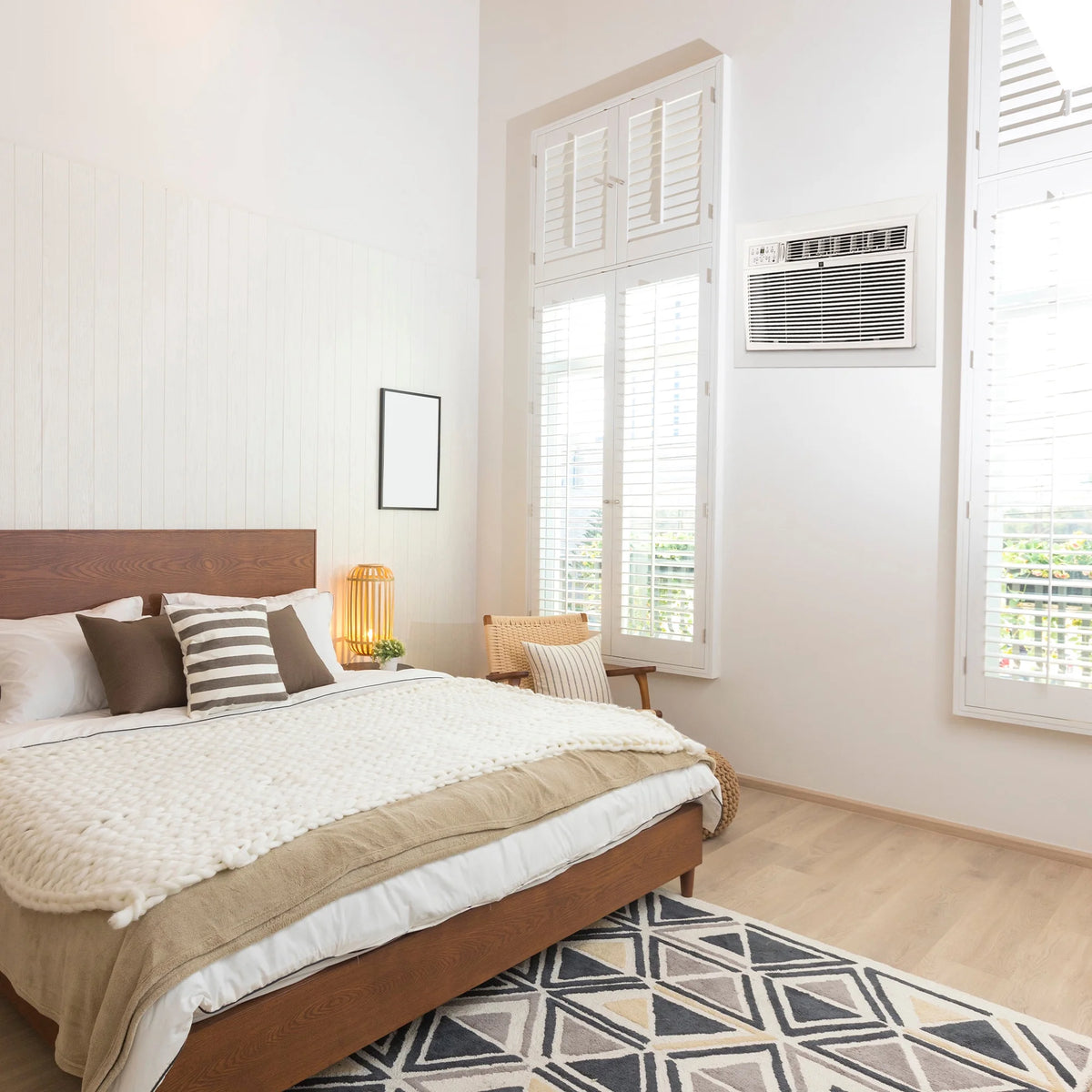 18,000 BTU Window Air Conditioner with Remote Control R77328