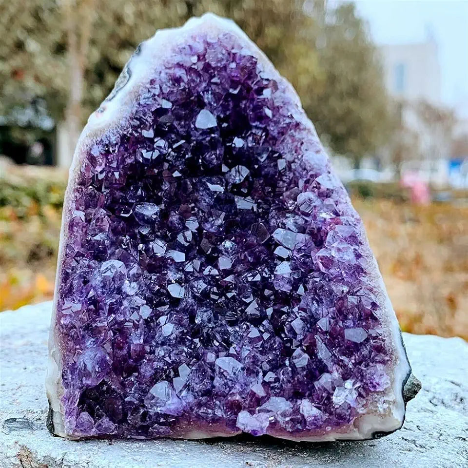 Amethyst Cave Stone 300 350g H334