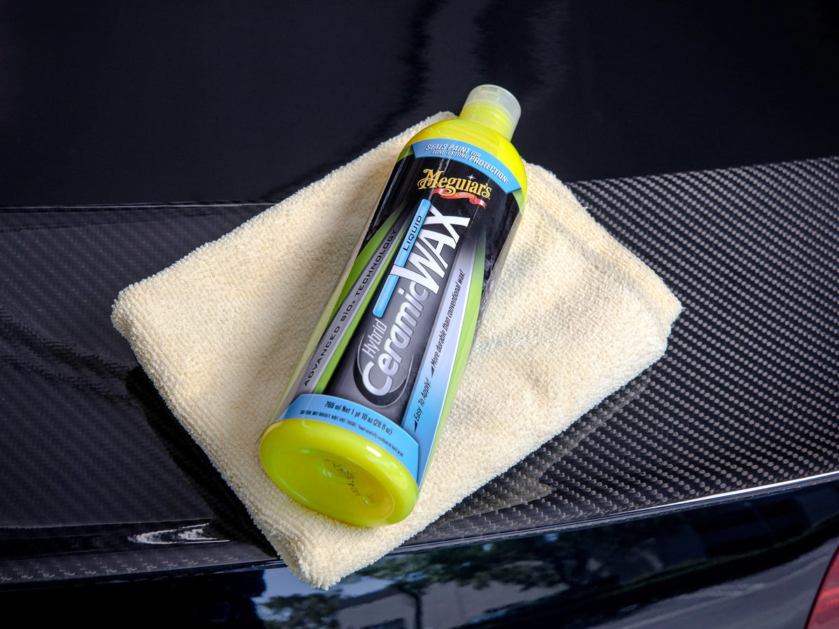Hybrid Ceramic Liquid Wax 16 Oz C605