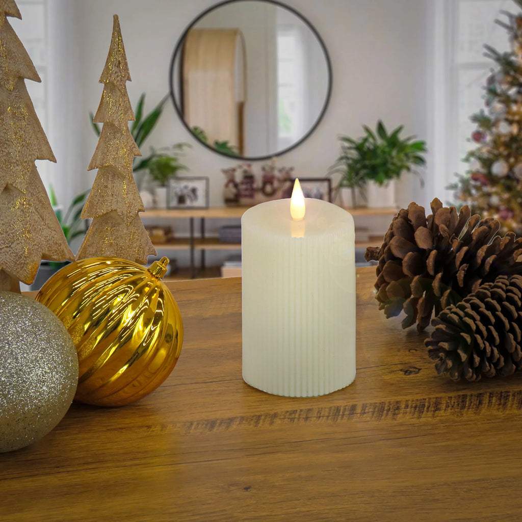 Ivory Flameless Candle with Remote U814032