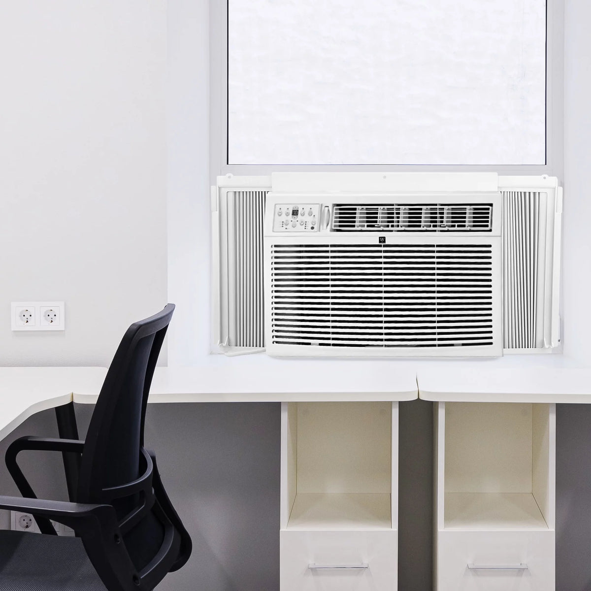18,000 BTU Window Air Conditioner with Remote Control R77328
