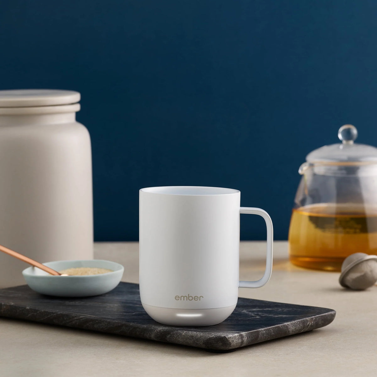 10 oz Black App Controlled Heated Coffee Mug H2759