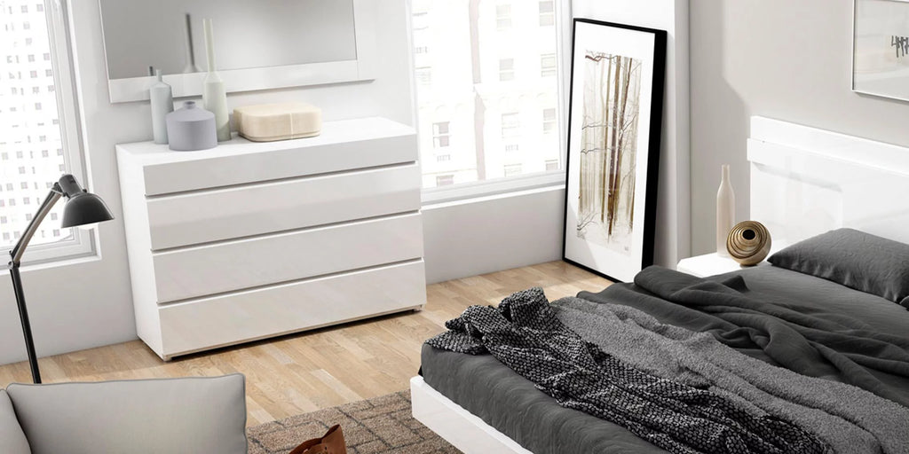 White Lacquer 4 Drawer Dresser P829635