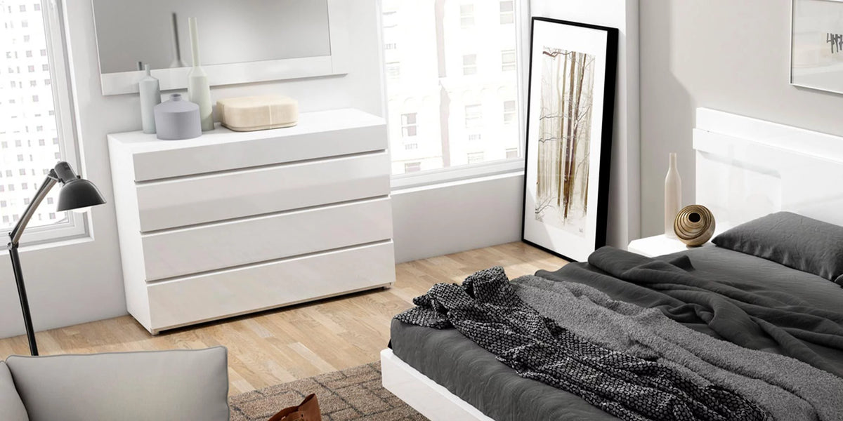 White Lacquer 4 Drawer Dresser P829635